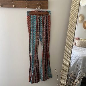 Colorful flare stretch pants